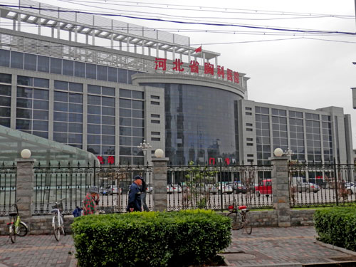 醫(yī)(yi)院(yuan)的(de)好(hao)幫手，立體(ti)停(ting)車設(shè)(she)備